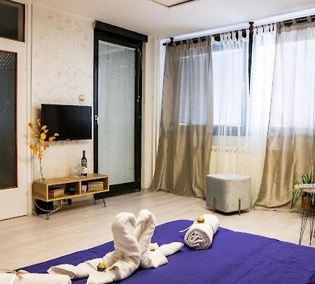 סובוטיקה Center Cozy Apartment מראה חיצוני תמונה