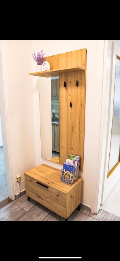 סובוטיקה Center Cozy Apartment מראה חיצוני תמונה